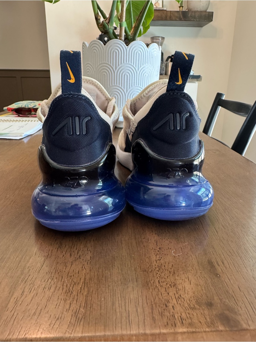 Nike Air Max 270 - Picture 10 of 10